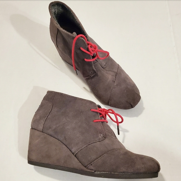Toms Shoes - Toms Grey Suede Wedges w/ Pink Shoe Laces